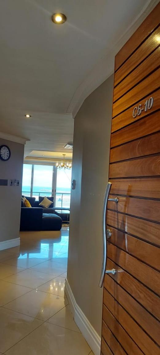 Ocean Sunrise At The Sails - Durban Point Waterfront Apartment Exterior photo